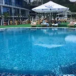 Sea Pearl Marisella Apartment Odesa