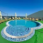 Sea Pearl Marisella Apartment *